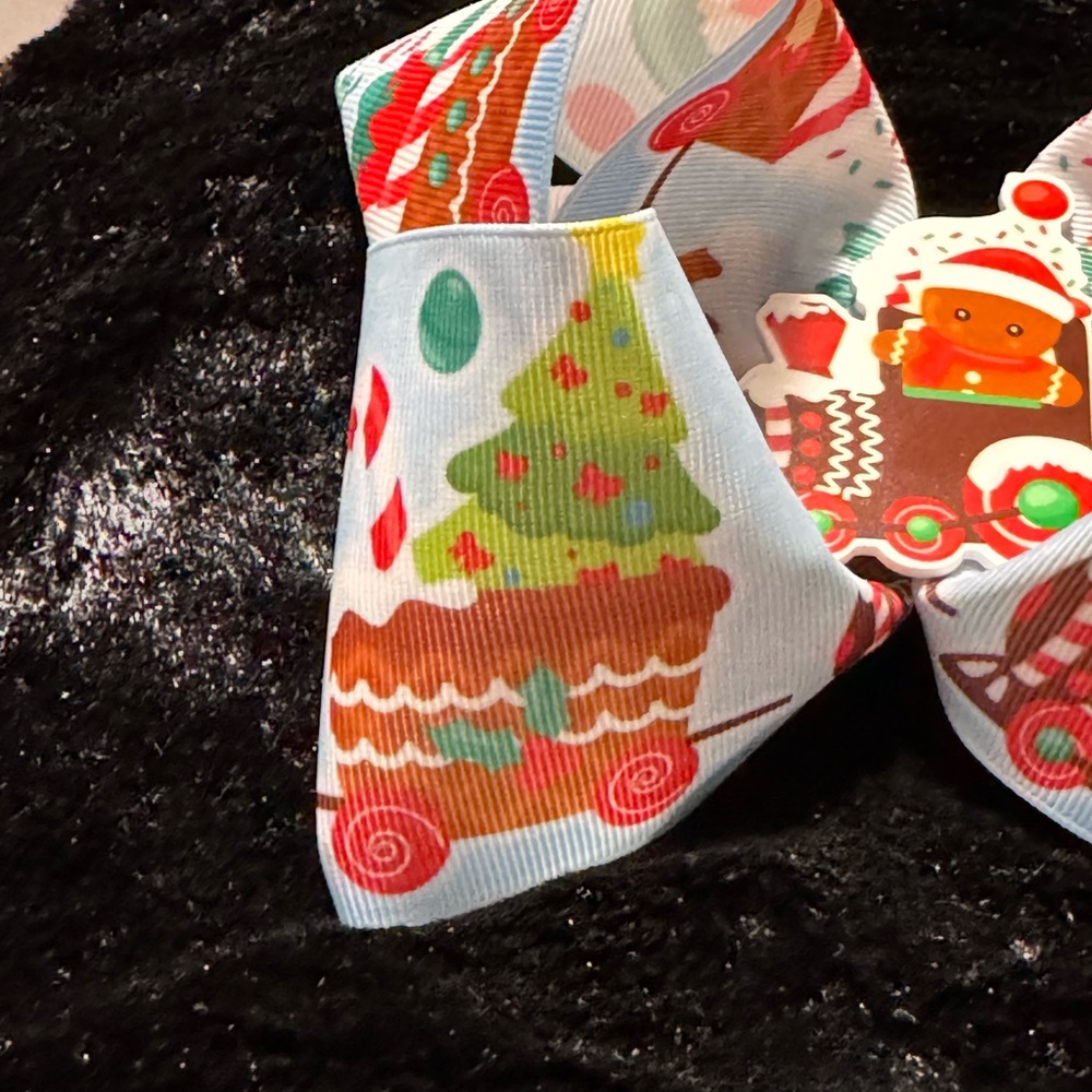 Gingerbread Train Bow - Picture 4 of 4